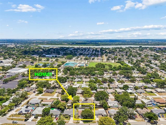 9045 RIDGE ROAD, Seminole, FL 33772