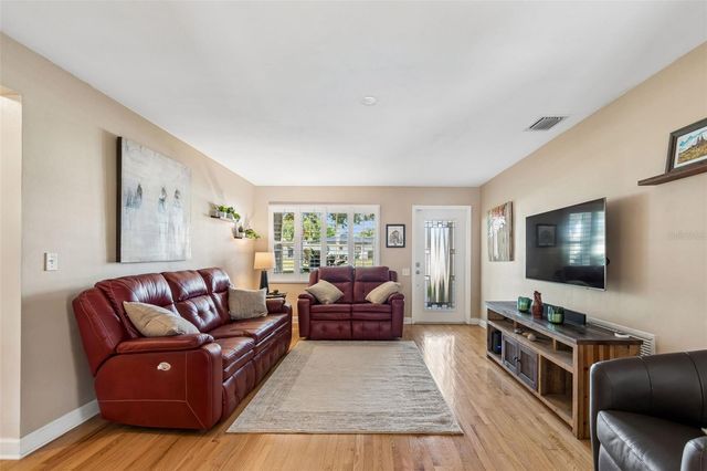 9045 RIDGE ROAD, Seminole, FL 33772