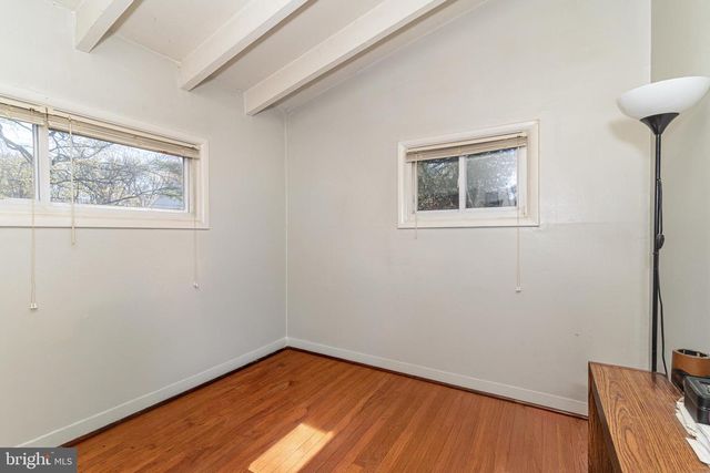 105 COUNTY AVE, Maple Shade, NJ 08052