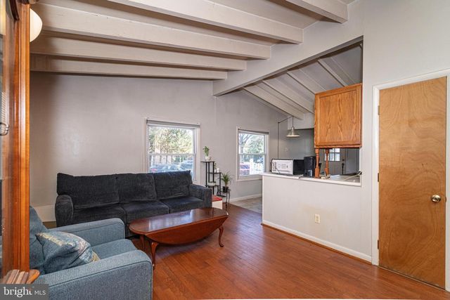 105 COUNTY AVE, Maple Shade, NJ 08052