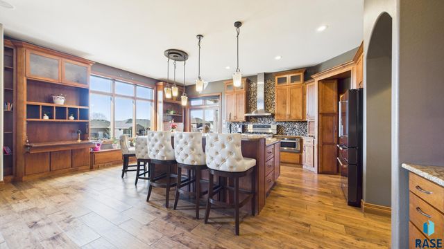 1201 S Montpelier Ave Avenue, Sioux Falls, SD 57106