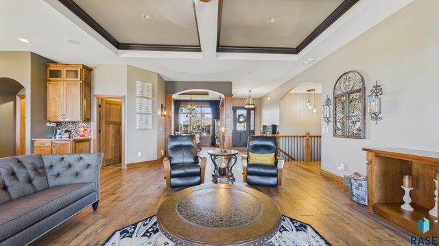 1201 S Montpelier Ave Avenue, Sioux Falls, SD 57106