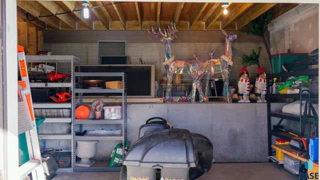 1201 S Montpelier Ave Avenue, Sioux Falls, SD 57106