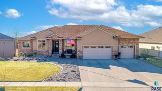 1201 S Montpelier Ave Avenue, Sioux Falls, SD 57106