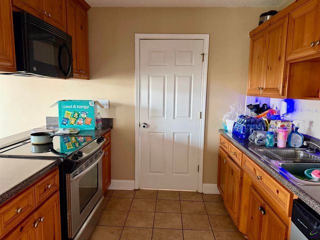 212 Wynfield Lane, Bonaire, GA 31005