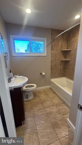 1809 LUKENS AVE, Willow Grove, PA 19090
