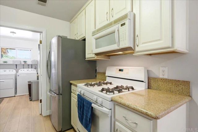 1634 Rush Avenue, Vista, CA 92084