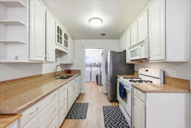 1634 Rush Avenue, Vista, CA 92084
