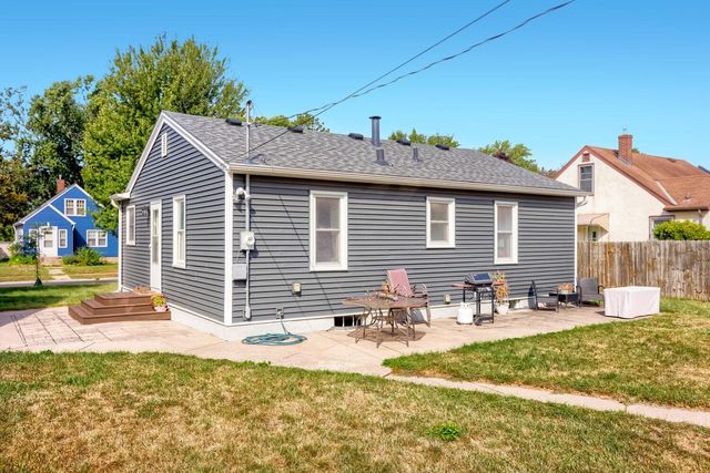 4429 6th Street NE, Columbia Heights, MN 55421