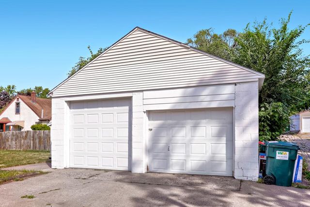 4429 6th Street NE, Columbia Heights, MN 55421