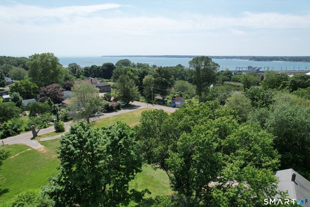 7 Larson Street, Waterford, CT 06385