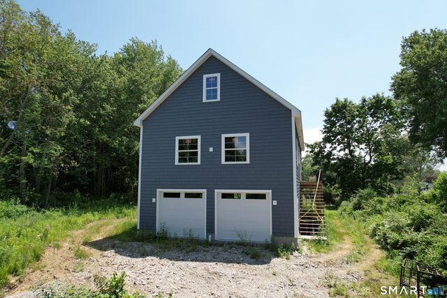 7 Larson Street, Waterford, CT 06385