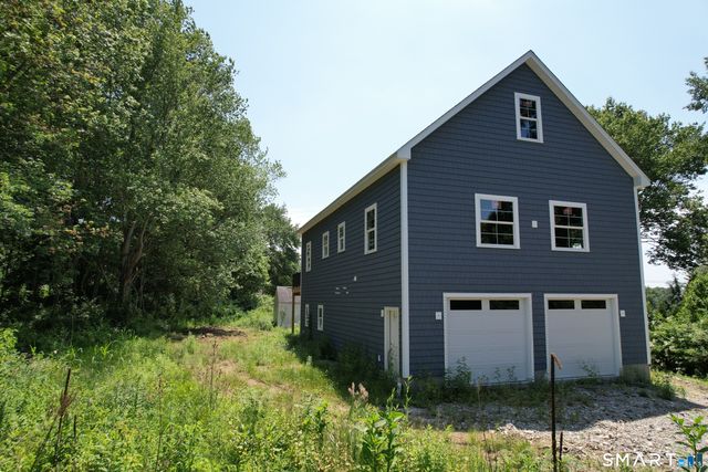 7 Larson Street, Waterford, CT 06385