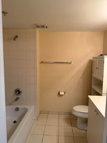4723 LUCERNE LAKES Boulevard E 633, Lake Worth, FL 33467