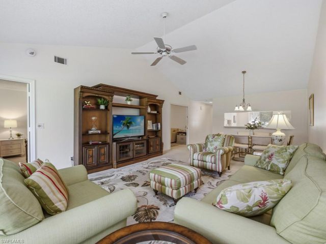 5904 Cranbrook WAY J204, Naples, FL 34112