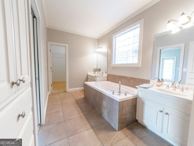 5 Grove Park Circle, Cartersville, GA 30120