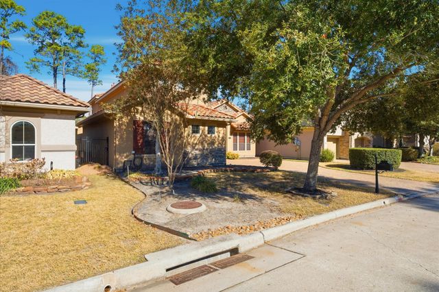 2818 Twin Fountains Drive, Houston, TX 77068