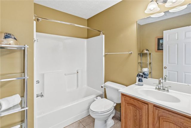 1507 Michael Dr 113-D, Baldwin Boro, PA 15227