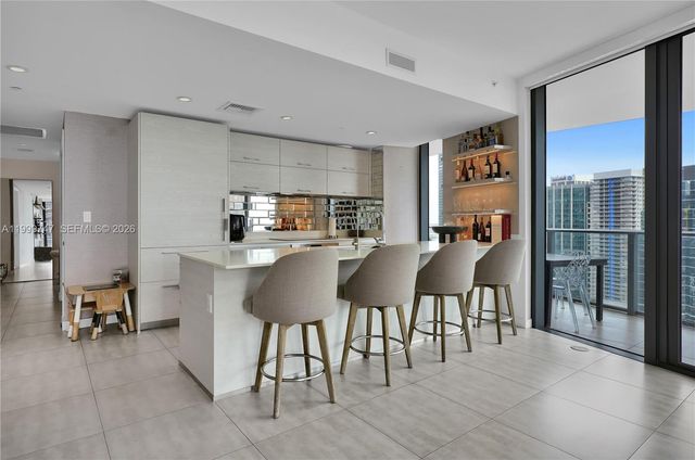 1300 S Miami Ave 2705, Miami, FL 33130