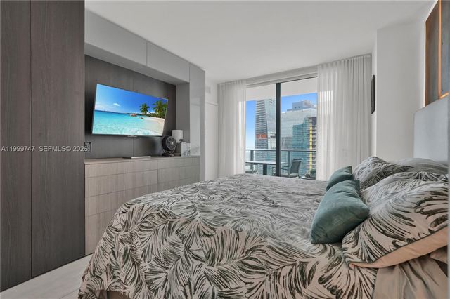 1300 S Miami Ave 2705, Miami, FL 33130