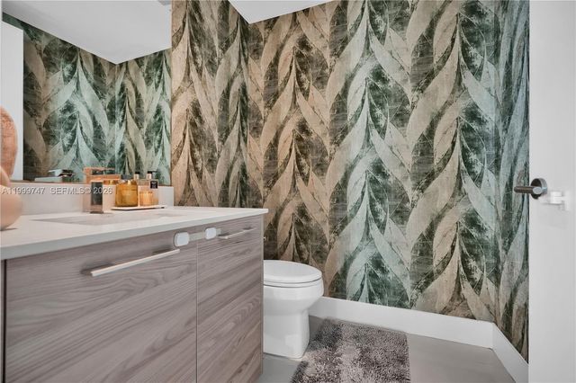 1300 S Miami Ave 2705, Miami, FL 33130