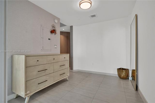 1300 S Miami Ave 2705, Miami, FL 33130