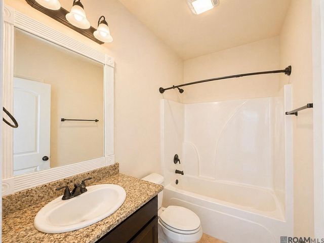 1337 Cedar Trail Ave, Zachary, LA 70791