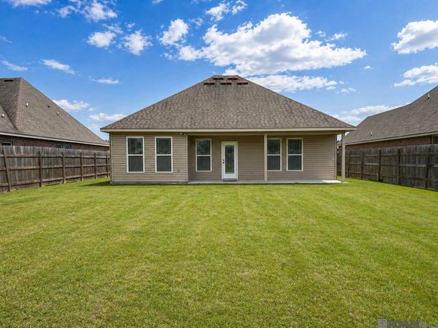 1337 Cedar Trail Ave, Zachary, LA 70791