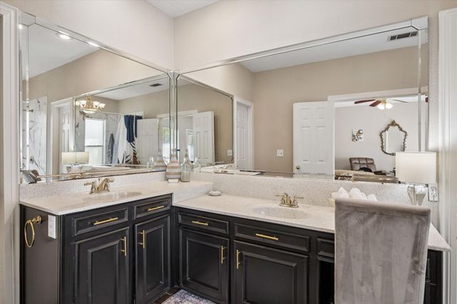 502 Monitor Park, Conroe, TX 77302