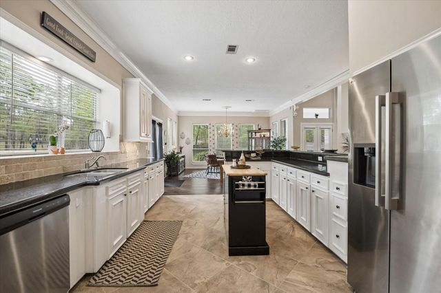 502 Monitor Park, Conroe, TX 77302