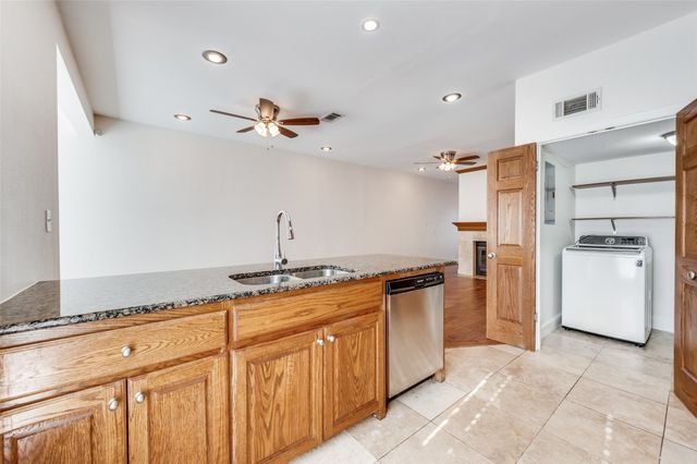 407 Josephine Street, Dallas, TX 75246