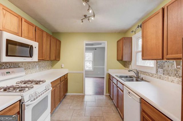 885 Long Branch Circle, Sugar Hill, GA 30518