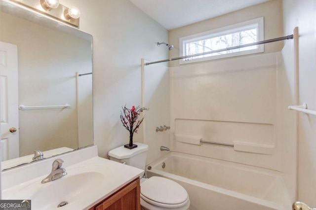 885 Long Branch Circle, Sugar Hill, GA 30518