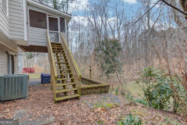 885 Long Branch Circle, Sugar Hill, GA 30518
