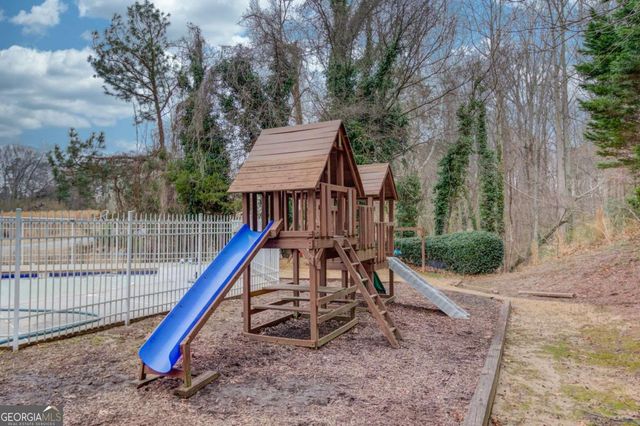 885 Long Branch Circle, Sugar Hill, GA 30518