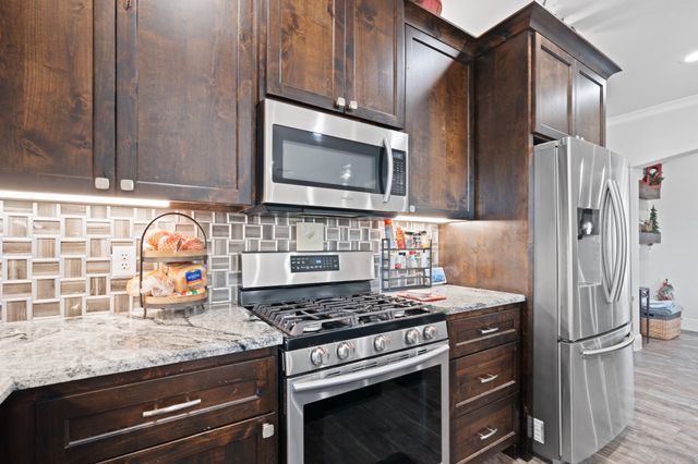 6033 Berry Ridge Lane, Joshua, TX 76058