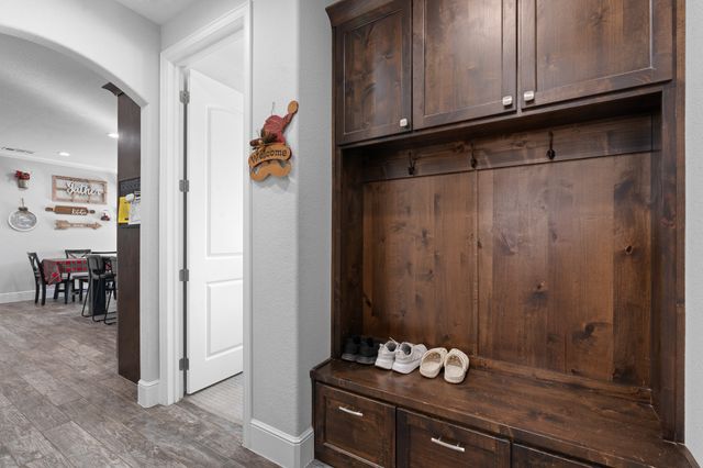 6033 Berry Ridge Lane, Joshua, TX 76058