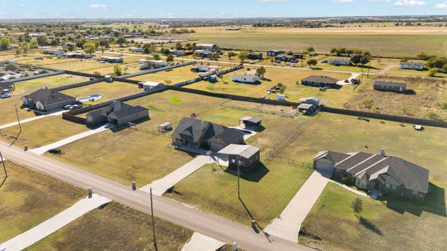 6033 Berry Ridge Lane, Joshua, TX 76058