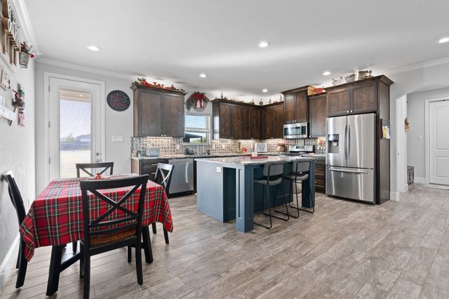 6033 Berry Ridge Lane, Joshua, TX 76058