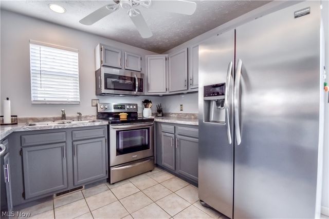 895 Brittney Court, Willowick, OH 44095