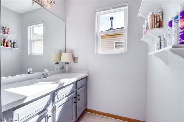 895 Brittney Court, Willowick, OH 44095
