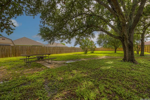 105 E HUEBINGER ST, Marion, TX 78124