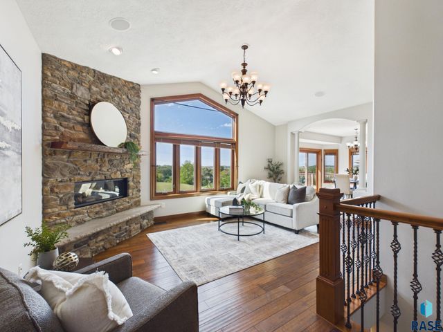 509 S Horizon Cir Circle, Sioux Falls, SD 57106