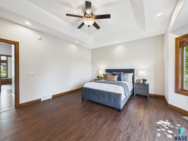 509 S Horizon Cir Circle, Sioux Falls, SD 57106