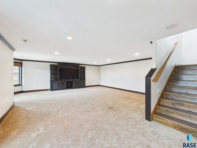 509 S Horizon Cir Circle, Sioux Falls, SD 57106
