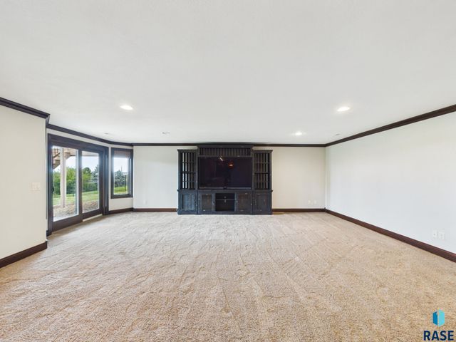 509 S Horizon Cir Circle, Sioux Falls, SD 57106