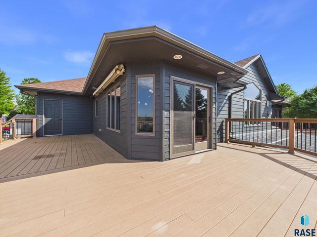 509 S Horizon Cir Circle, Sioux Falls, SD 57106