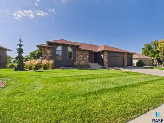 509 S Horizon Cir Circle, Sioux Falls, SD 57106