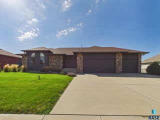 509 S Horizon Cir Circle, Sioux Falls, SD 57106