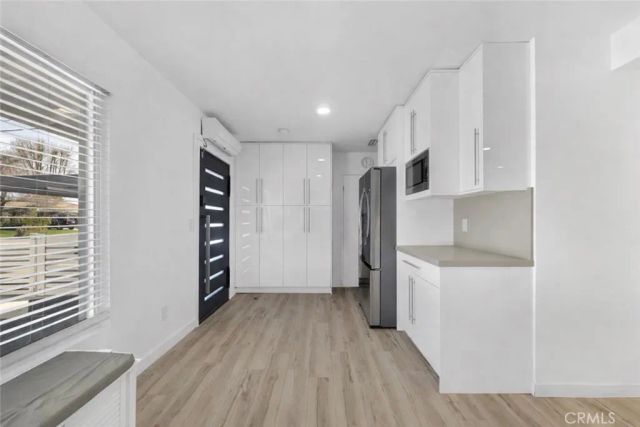 22736 Schoolcraft, West Hills, CA 91307